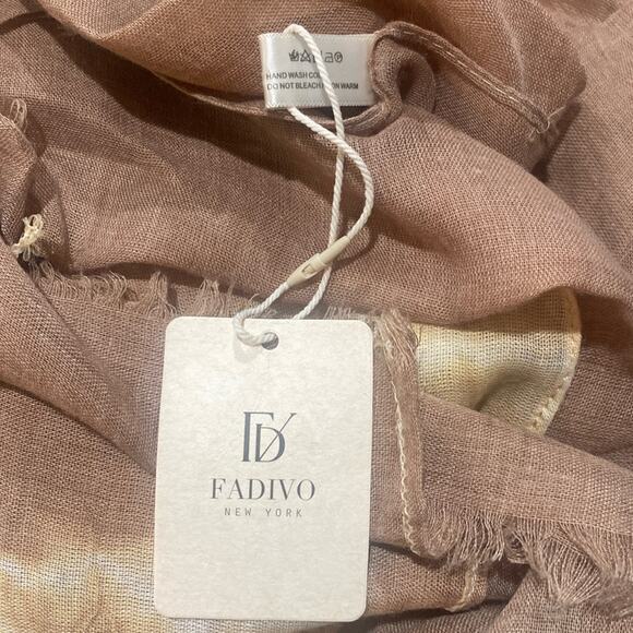 Fadivo New York Taupe Tye Dye Poncho Kimono - Picture 6 of 7